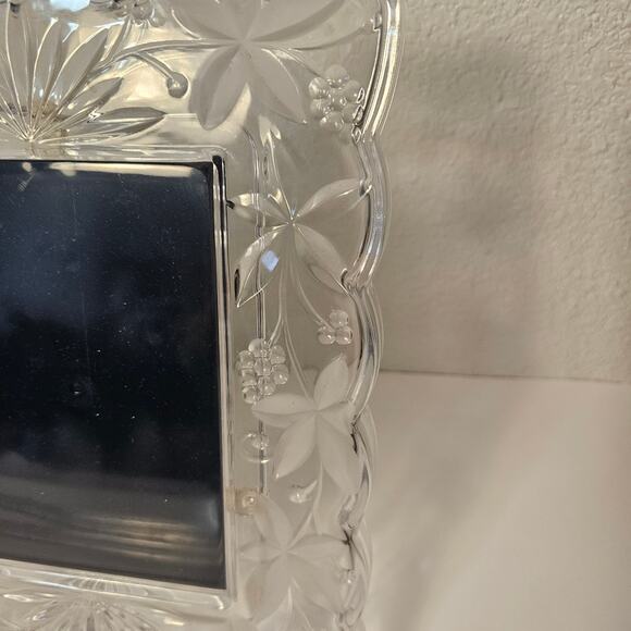 Picture frame Heavy Glass 10" x 8.5" Sketched Frosted Flowers - Picture 2 of 7